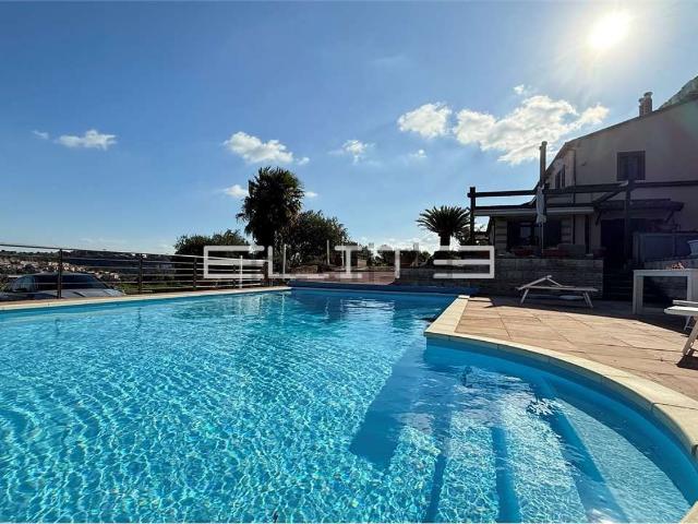 Casa in vendita a Taglio di Candia, Ancona