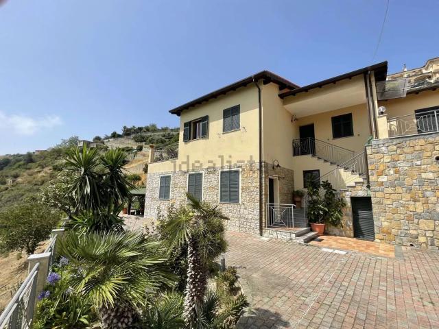 Casa in vendita a Bordighera, Liguria