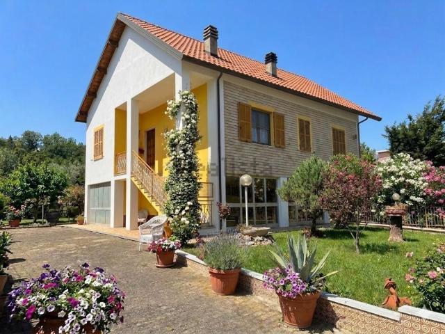 Casa in vendita a Piemonte, Alessandria