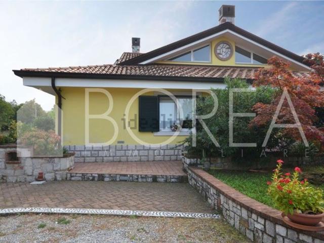 Casa in vendita a Aurisina Cave / Nabrežina Kamnolomi, Aurisina