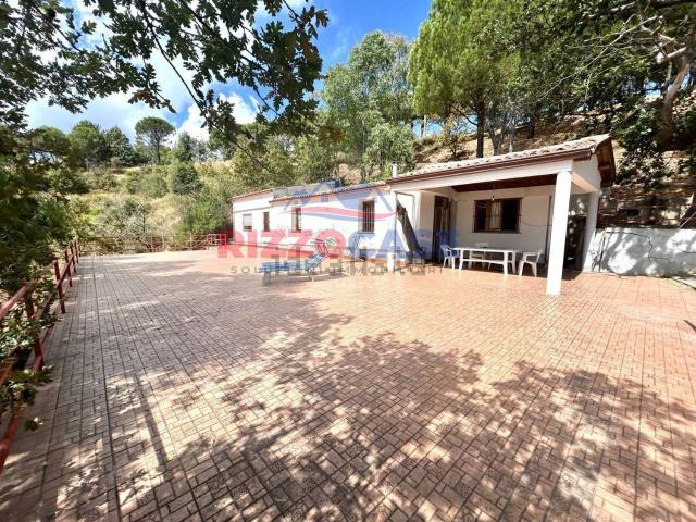 Casa in vendita a Corigliano-Rossano, Calabria