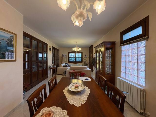 Casa in vendita a Unione Comuni Modenesi Area Nord, Cavezzo