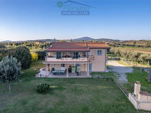 Casa in vendita a Montalto Di Castro, Lazio