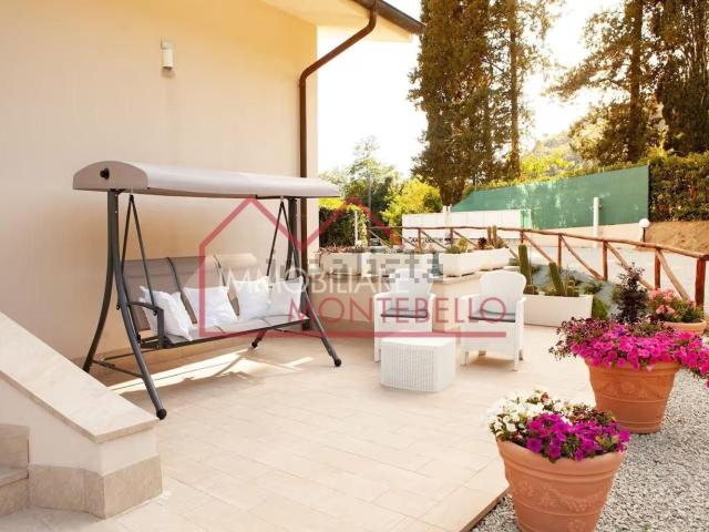 Casa in vendita a Camaiore, Toscana