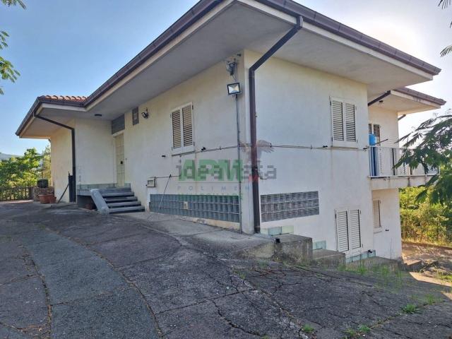 Casa in vendita a Bivio Donnici, Cosenza