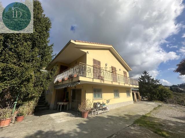 Casa in vendita a San Lorenzo, San Remo