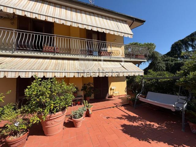 Casa in vendita a Borgo a Buggiano, Pistoia