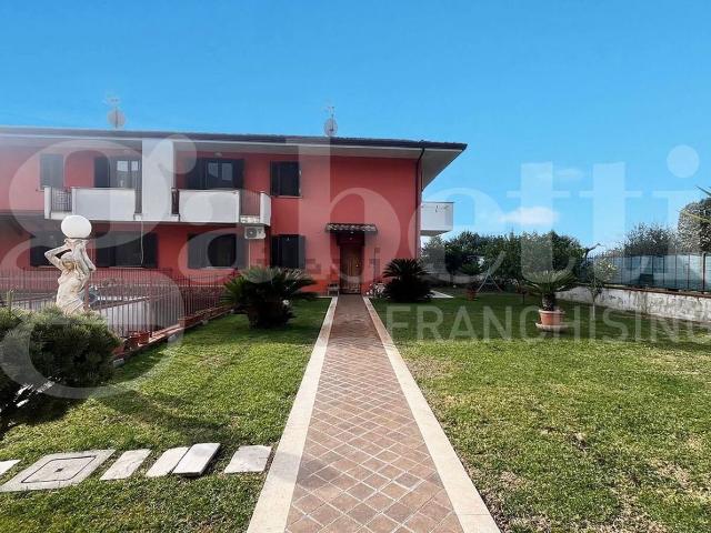 Casa in vendita a Pastorano, Campania