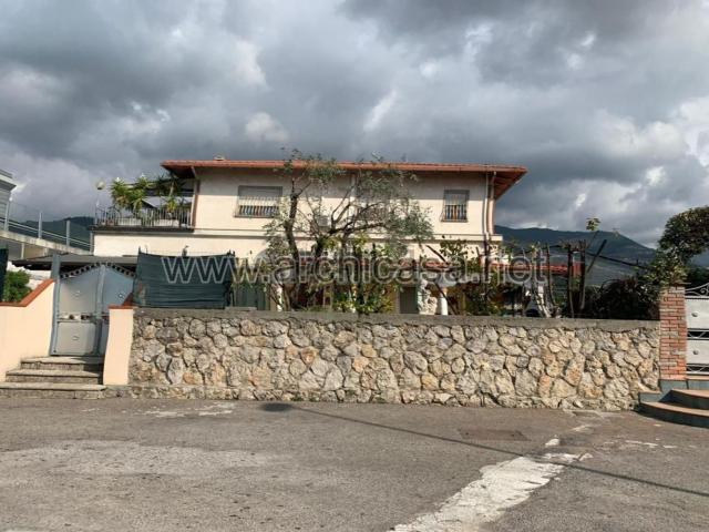 Casa in vendita a Partaccia, Marina Di Massa