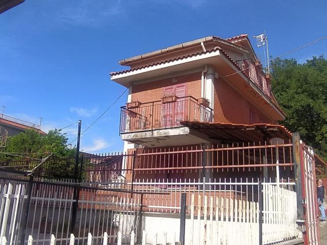 Casa in vendita a Tremensuoli Vecchio, Minturno