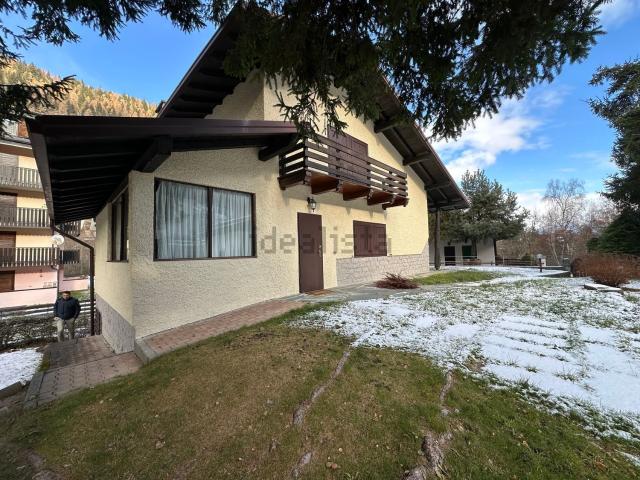 Casa in vendita a Comunità montana della valle Camonica, Corteno Golgi