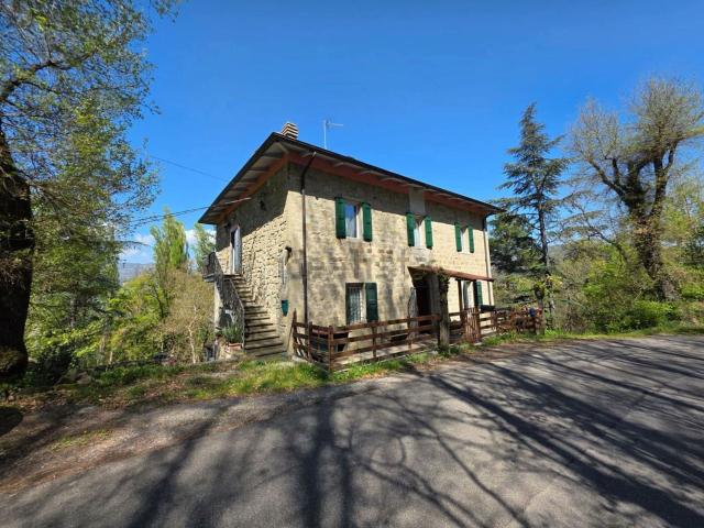 Casa in vendita a Unione dell'Appennino Bolognese, Vergato