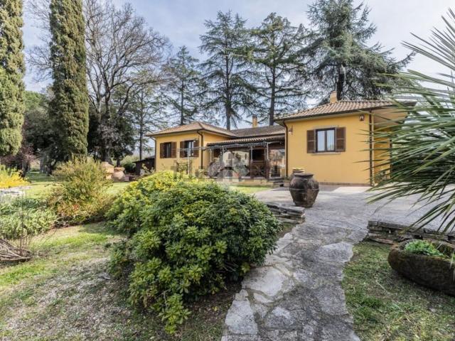 Casa in vendita a Vetralla, Lazio