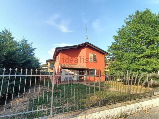 Casa in vendita a Castelverde, Lombardia