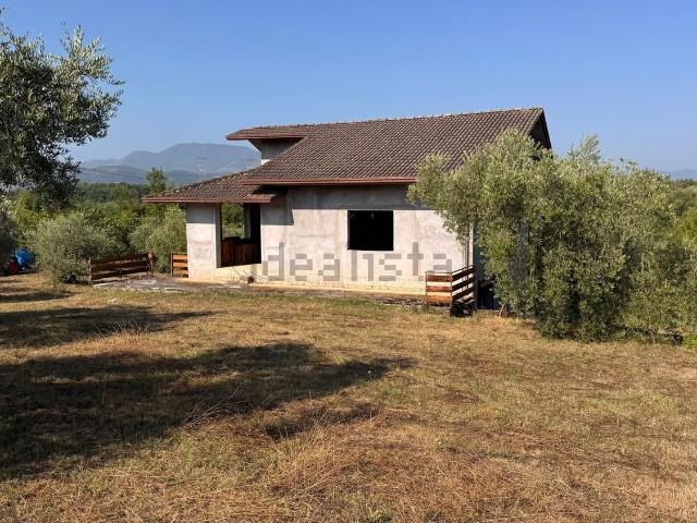Casa in vendita a Arce, Lazio
