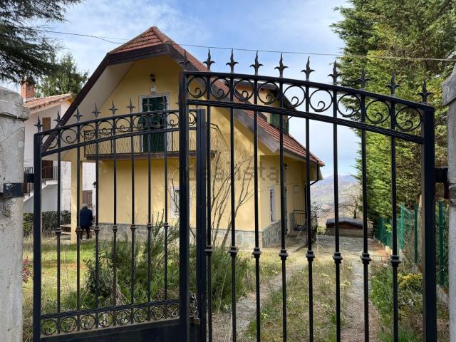 Casa in vendita a Crocefieschi, Liguria