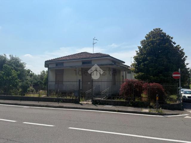Casa in vendita a Pedrengo, Lombardia