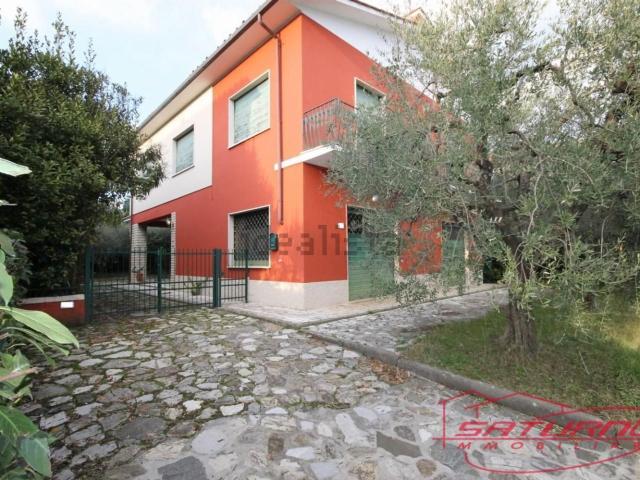 Casa in vendita a San Quirico di Moriano, Bagni Di Lucca Ponte