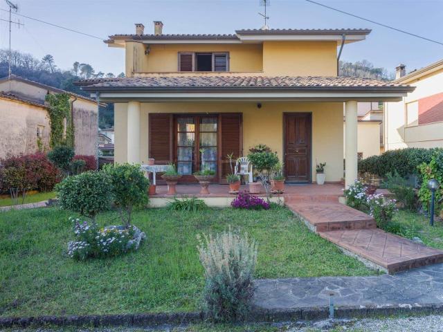 Casa in vendita a Massarosa, Toscana