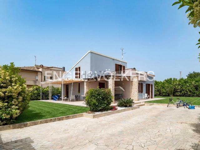 Casa in vendita a Pozzallo, Sicilia