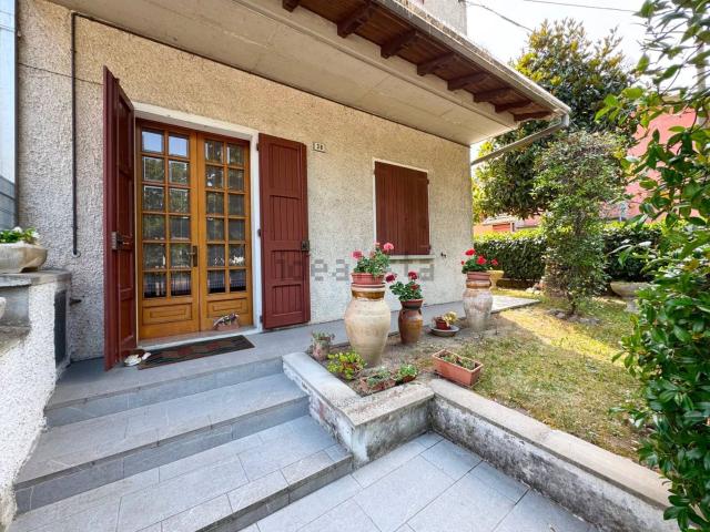 Casa in vendita a Val d’Enza, Re