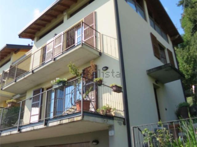 Casa in vendita a Como, Lombardia