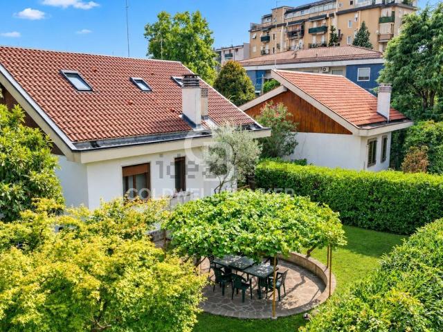 Casa in vendita a Zona Omogenea Milano Nord, Cusano Milanino