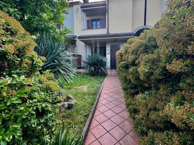 Casa in vendita a Unione dei comuni del Distretto Ceramico, Sassuolo