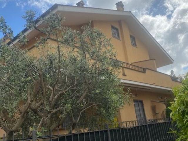 Casa in vendita a Roma Capitale, Lazio