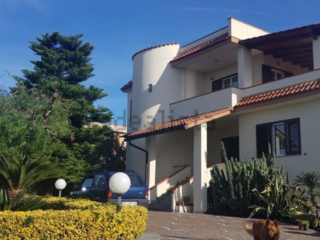 Casa in vendita a Pozzuoli, Campania