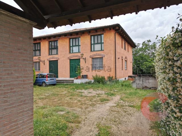 Casa in vendita a Robecco Sul Naviglio, Lombardia