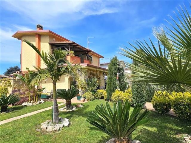 Casa in vendita a Roma Capitale, Lazio