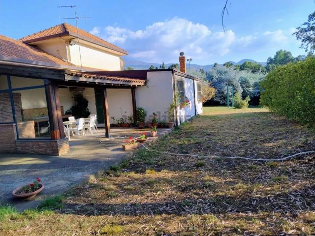 Casa in vendita a Montelaguardia, Randazzo