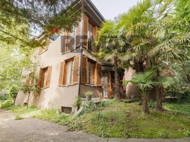 Casa in vendita a San Fruttuoso, Monza