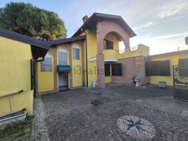Casa in vendita a Santa Maria Rossa, Garbagnate Milanese