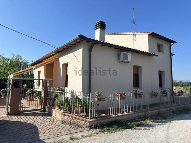 Casa in vendita a Poggetto, Gioiella
