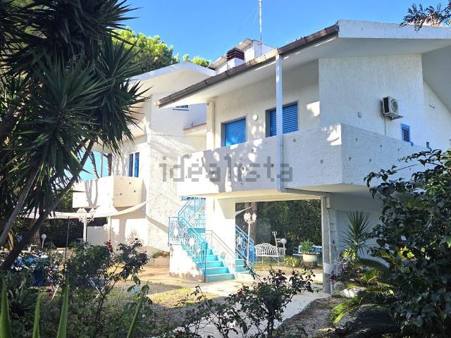Casa in vendita a Fontane Bianche, Siracusa