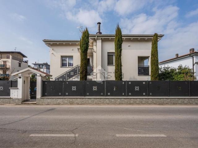 Casa in vendita a Unione dei comuni del Sorbara, Castelfranco Emilia