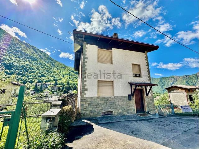 Casa in vendita a Casargo, Lombardia