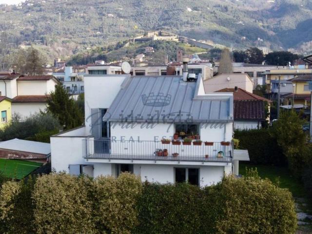 Casa in vendita a Tonfano, Toscana
