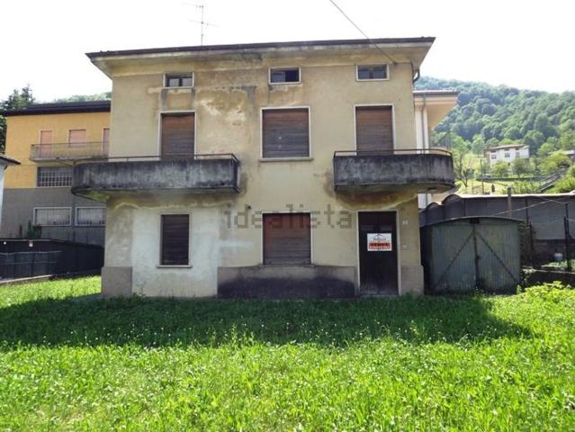 Casa in vendita a Comunità Montana della Valle Brembana, Val Brembilla