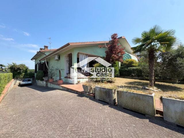 Casa in vendita a Romanengo, Lombardia