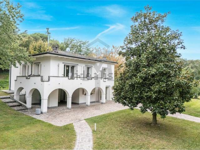 Casa in vendita a Colline Matildiche, Re