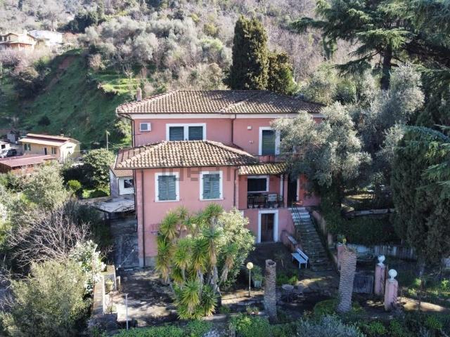 Casa in vendita a San Carlo, Marina Di Massa