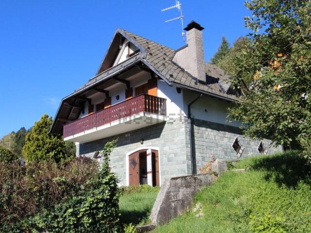 Casa in vendita a Onore, Lombardia