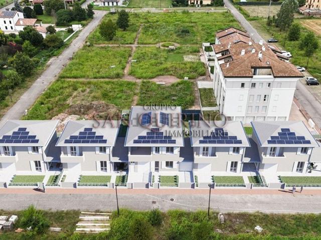 Casa in vendita a Bassa Reggiana, Re