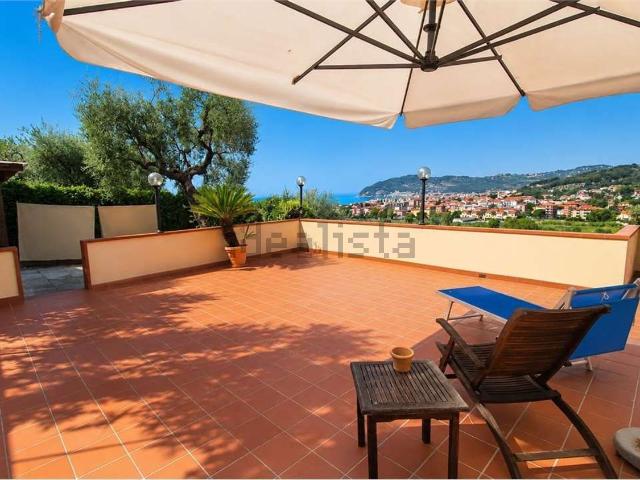 Casa in vendita a Cervo, Liguria
