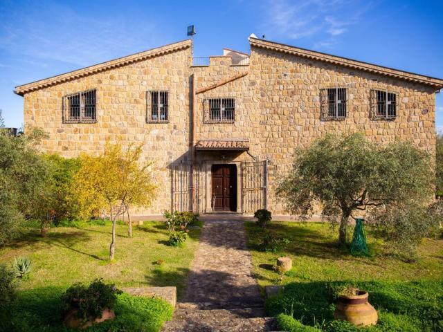 Casa in vendita a Caronia, Sicilia