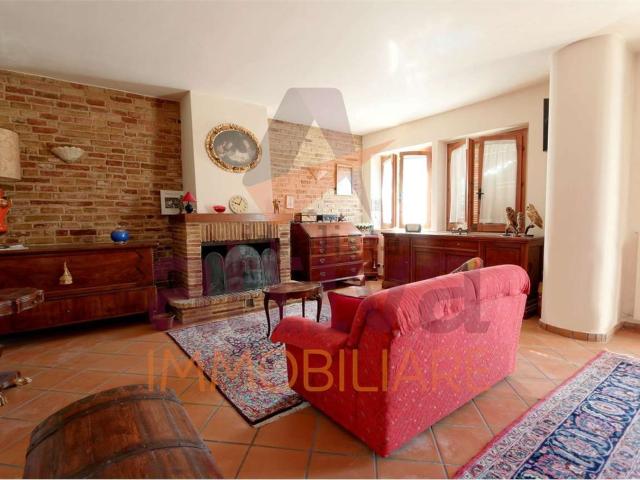 Casa in vendita a Acquaviva, Marche