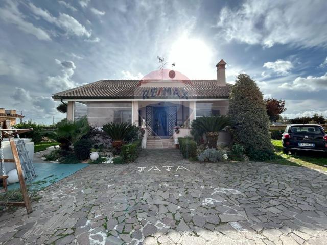 Casa in vendita a Aprilia, Lazio